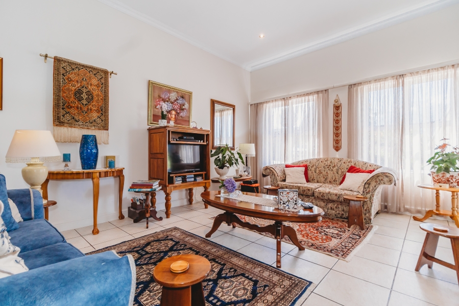3 Bedroom Property for Sale in Kerriwood Hill Western Cape